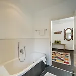 Apartment Partoll *